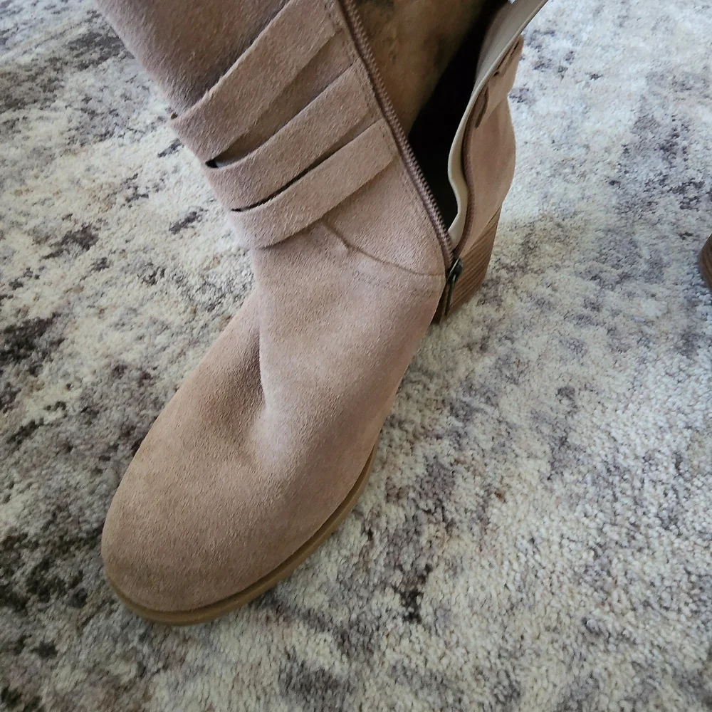 Booties - Picture 2 of 6